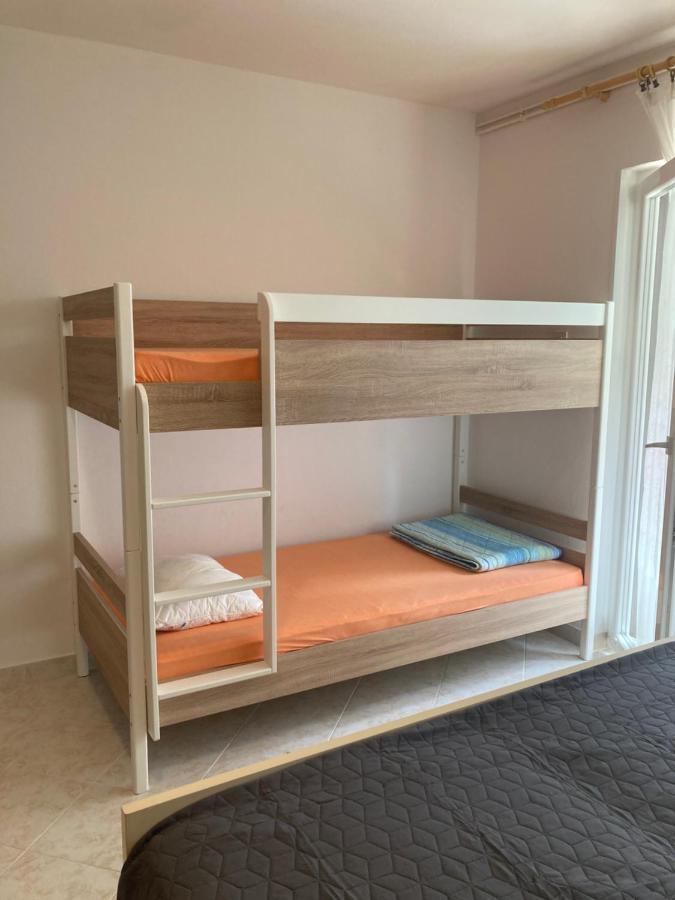 Apartments Hrnjic Umag Eksteriør bilde